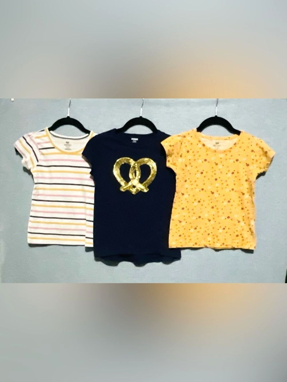 Lot of 3 Girls Shirts Size 5-8 Gymboree Navy Pretzel Pink Velvet Floral Striped